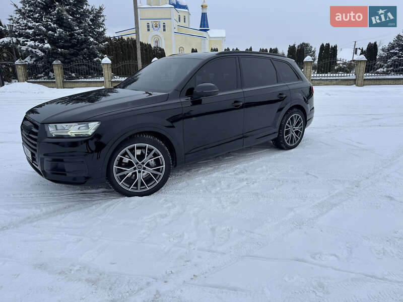 Позашляховик / Кросовер Audi Q7 2016 в Костопілі