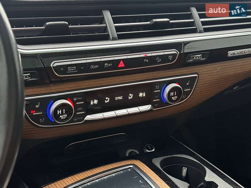 Внедорожник / Кроссовер Audi Q7 2017 в Стрые фото 60 Внедорожник / Кроссовер Audi Q7 2017 в Стрые