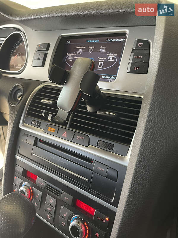 Позашляховик / Кросовер Audi Q7 2012 в Києві фото 40 Позашляховик / Кросовер Audi Q7 2012 в Києві