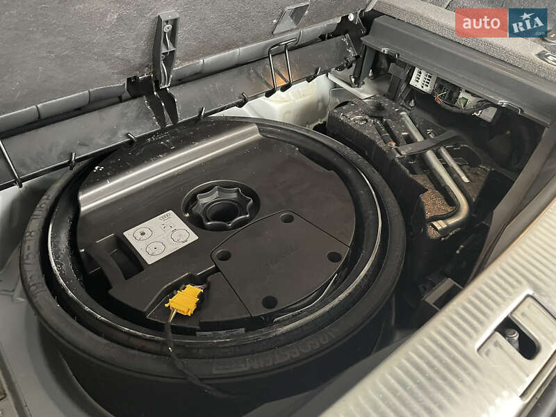 Позашляховик / Кросовер Audi Q7 2012 в Києві фото 58 Позашляховик / Кросовер Audi Q7 2012 в Києві