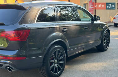 Позашляховик / Кросовер Audi Q7 2010 в Ужгороді