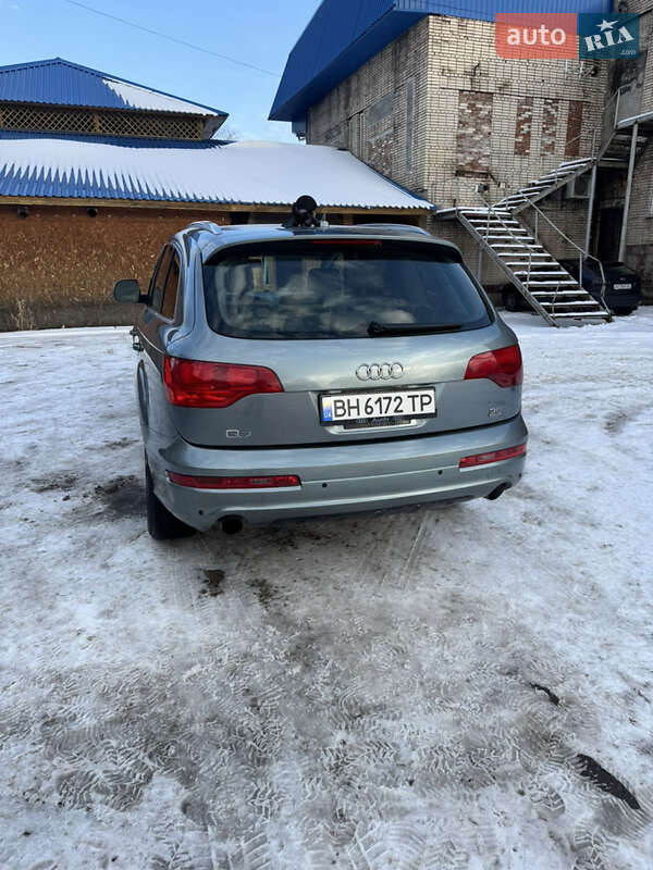 Внедорожник / Кроссовер Audi Q7 2007 в Славянске