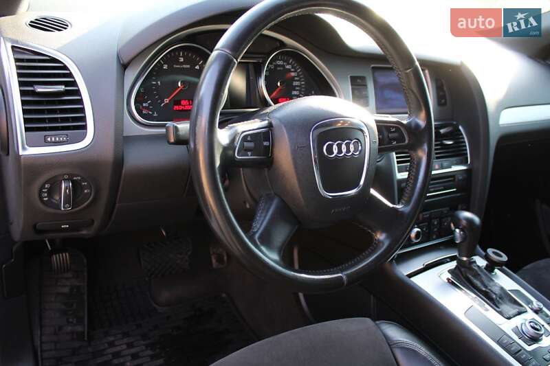 Позашляховик / Кросовер Audi Q7 2011 в Івано-Франківську