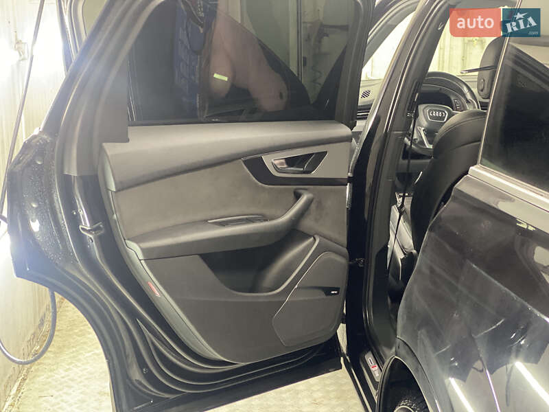 Внедорожник / Кроссовер Audi Q7 2015 в Киеве фото 30 Внедорожник / Кроссовер Audi Q7 2015 в Киеве