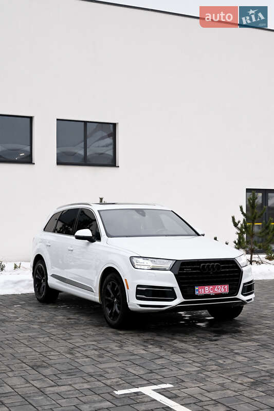 Внедорожник / Кроссовер Audi Q7 2017 в Луцке
