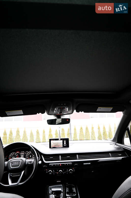 Внедорожник / Кроссовер Audi Q7 2017 в Луцке