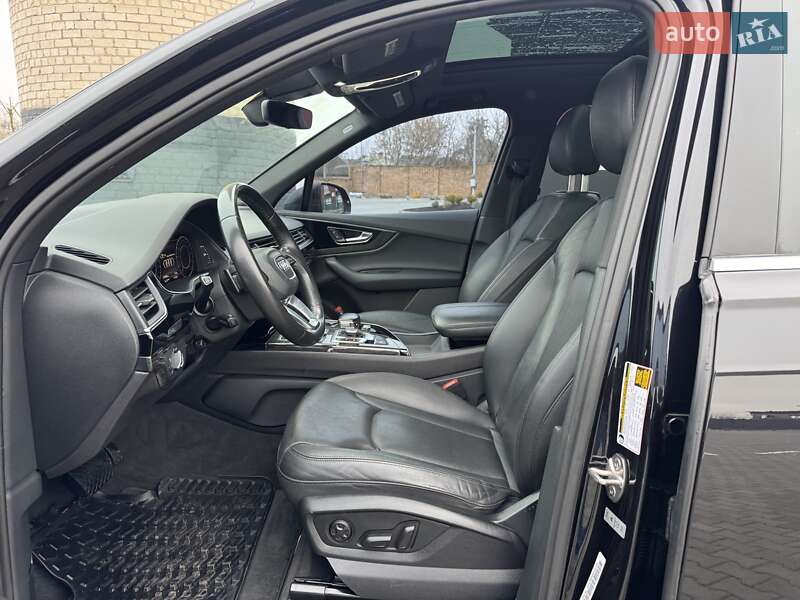 Внедорожник / Кроссовер Audi Q7 2017 в Дубно фото 14 Внедорожник / Кроссовер Audi Q7 2017 в Дубно