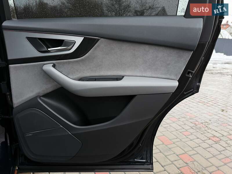 Позашляховик / Кросовер Audi Q7 2016 в Луцьку фото 85 Позашляховик / Кросовер Audi Q7 2016 в Луцьку