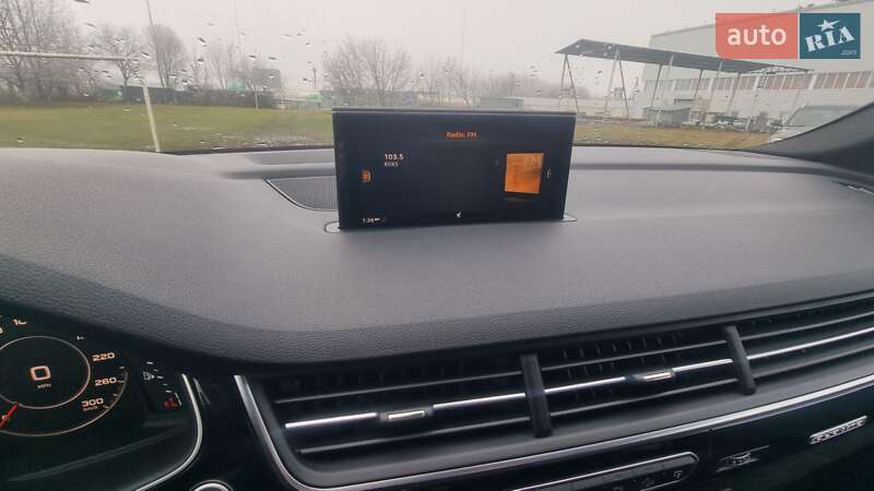 Позашляховик / Кросовер Audi Q7 2017 в Тернополі