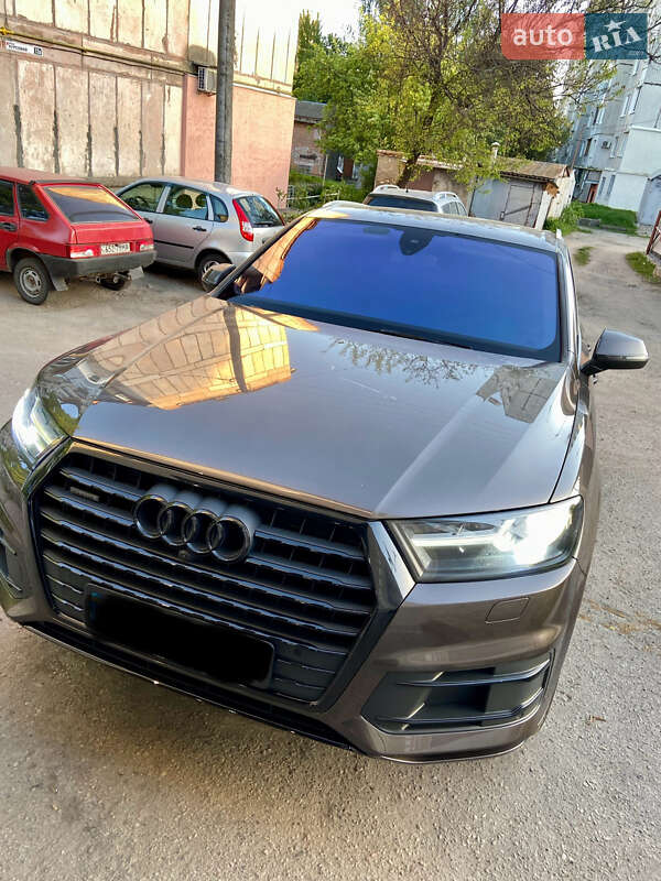 Audi Q7 2016