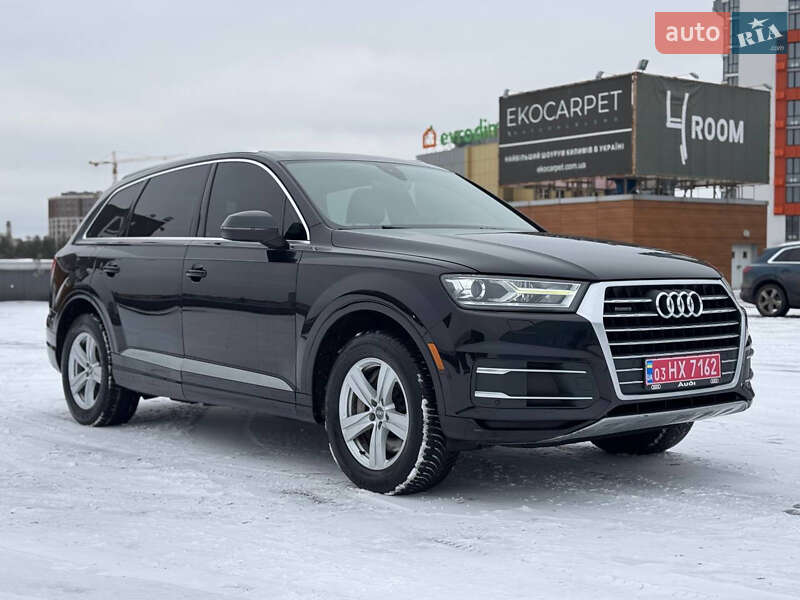 Внедорожник / Кроссовер Audi Q7 2017 в Киеве