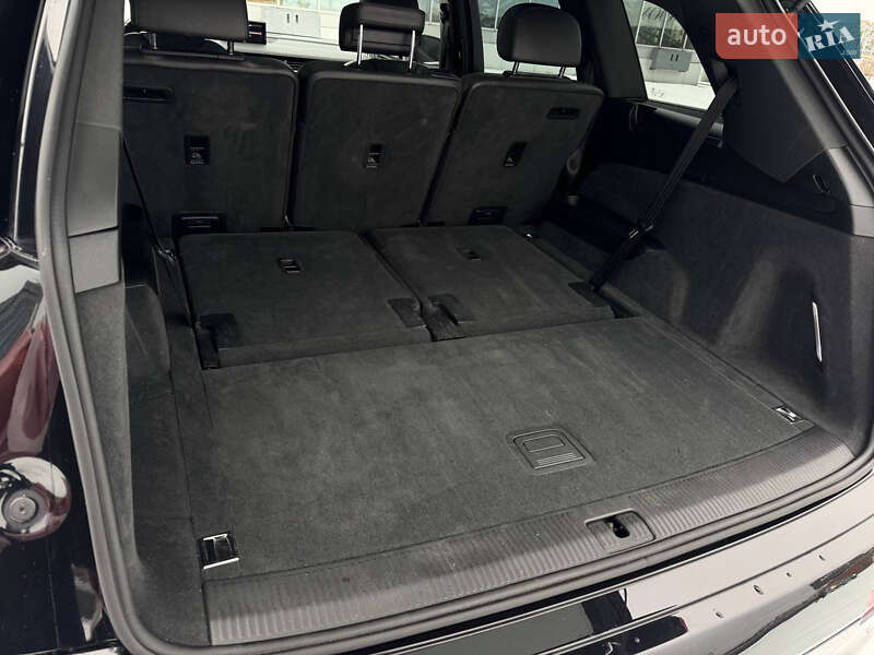 Внедорожник / Кроссовер Audi Q7 2017 в Киеве