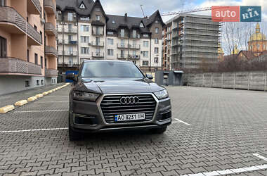 Внедорожник / Кроссовер Audi Q7 2016 в Ужгороде