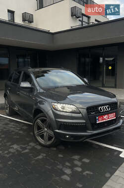 Позашляховик / Кросовер Audi Q7 2015 в Виноградові