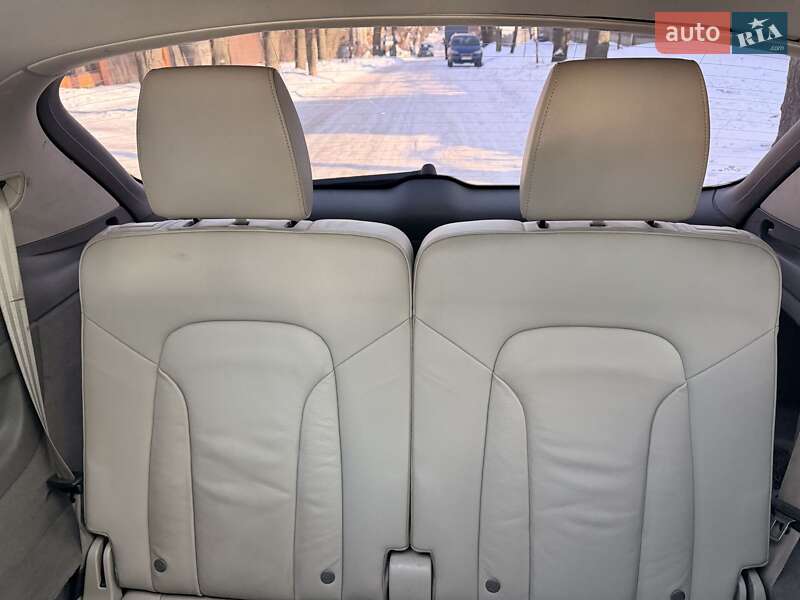 Внедорожник / Кроссовер Audi Q7 2014 в Киеве