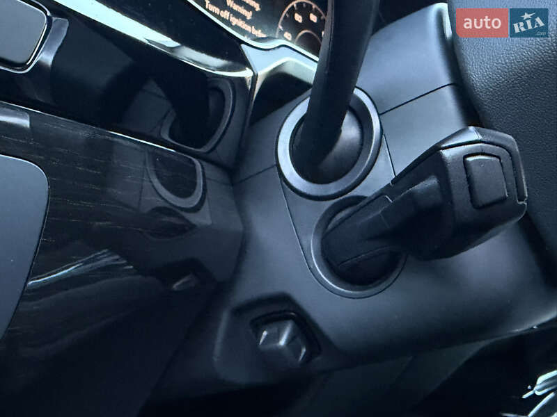 Внедорожник / Кроссовер Audi Q7 2015 в Ровно