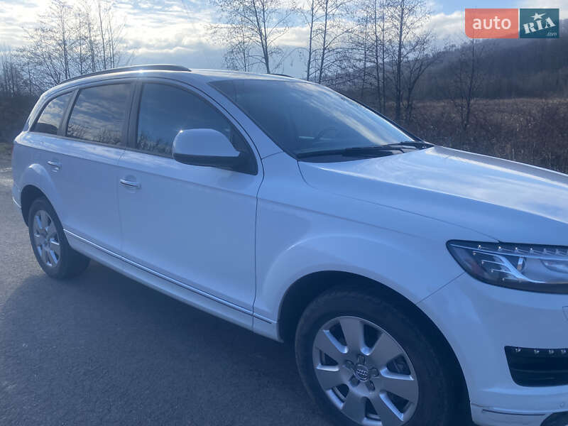 Позашляховик / Кросовер Audi Q7 2015 в Мукачевому