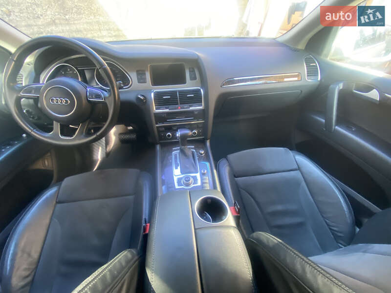 Позашляховик / Кросовер Audi Q7 2015 в Мукачевому