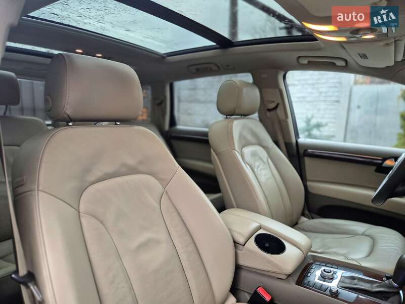 Внедорожник / Кроссовер Audi Q7 2010 в Запорожье