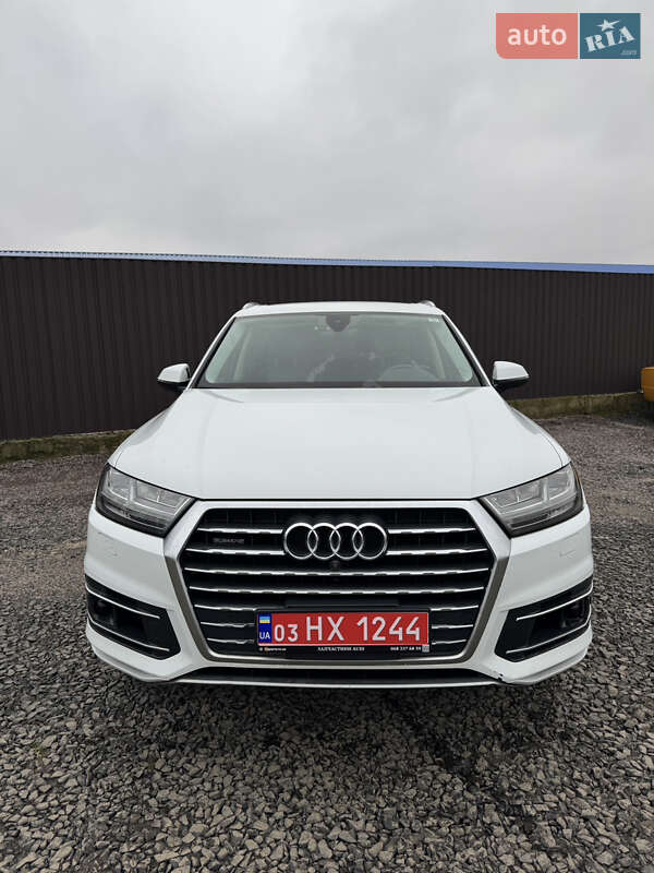 Внедорожник / Кроссовер Audi Q7 2016 в Луцке