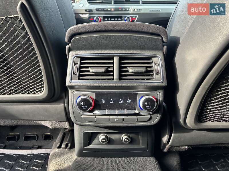 Внедорожник / Кроссовер Audi Q7 2019 в Киеве