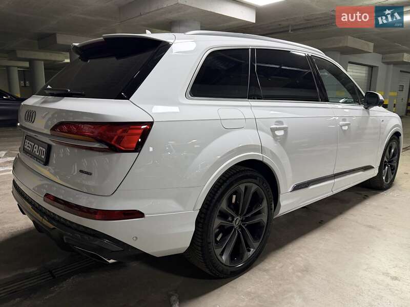 Позашляховик / Кросовер Audi Q7 2025 в Києві