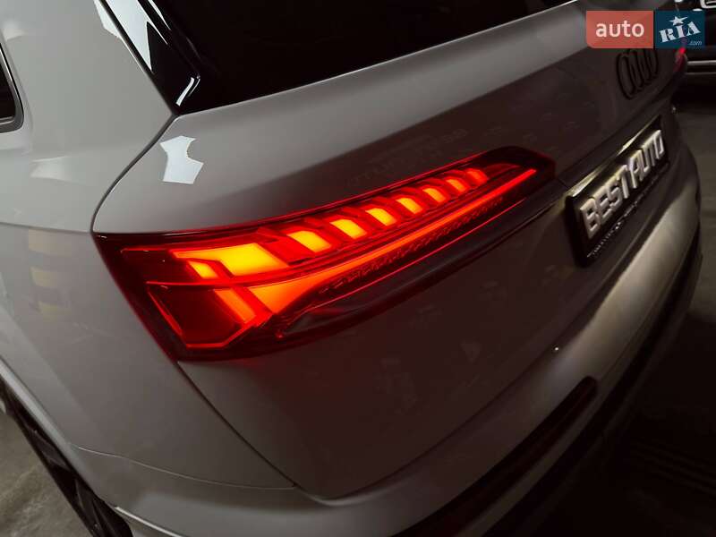 Позашляховик / Кросовер Audi Q7 2025 в Києві