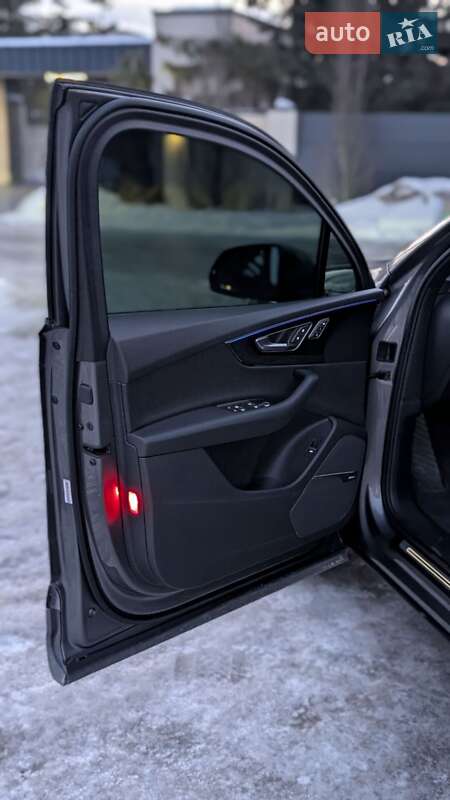 Позашляховик / Кросовер Audi Q7 2016 в Львові фото 16 Позашляховик / Кросовер Audi Q7 2016 в Львові