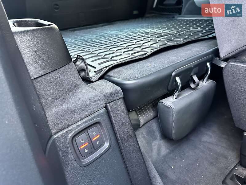 Внедорожник / Кроссовер Audi Q7 2017 в Киеве