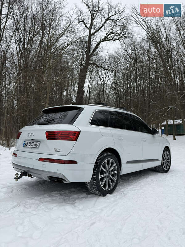 Внедорожник / Кроссовер Audi Q7 2016 в Виннице