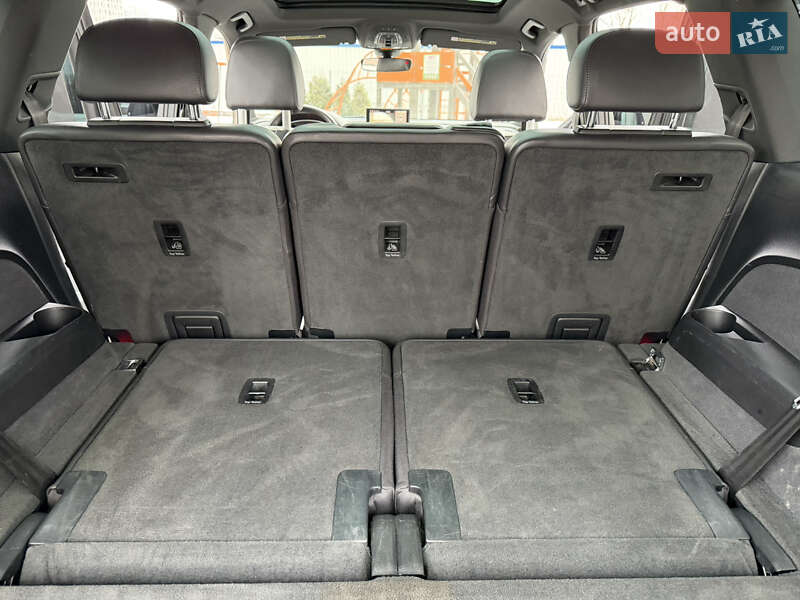 Внедорожник / Кроссовер Audi Q7 2016 в Киеве