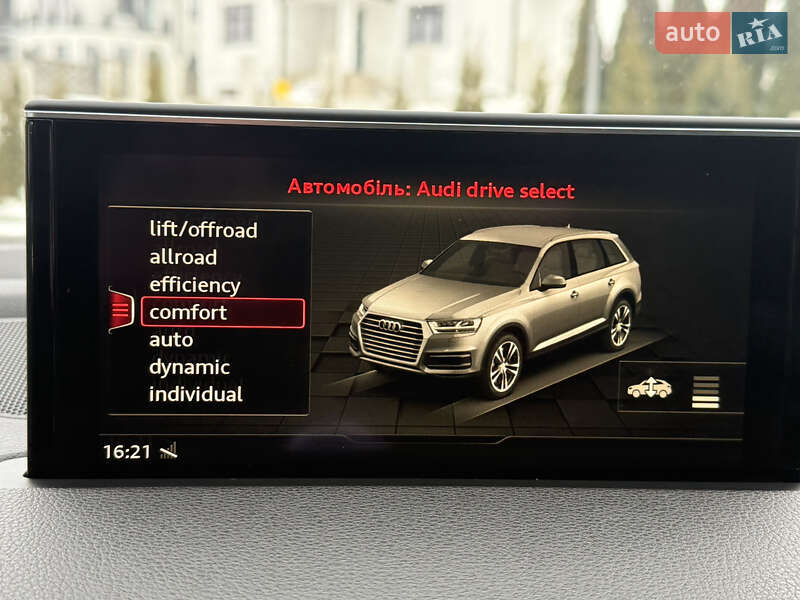 Позашляховик / Кросовер Audi Q7 2018 в Рівному