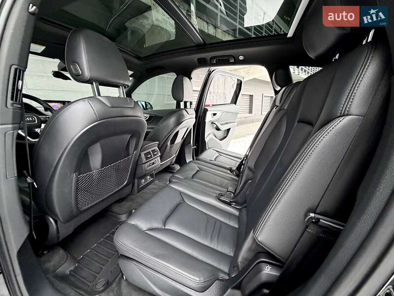 Позашляховик / Кросовер Audi Q7 2018 в Києві фото 36 Позашляховик / Кросовер Audi Q7 2018 в Києві