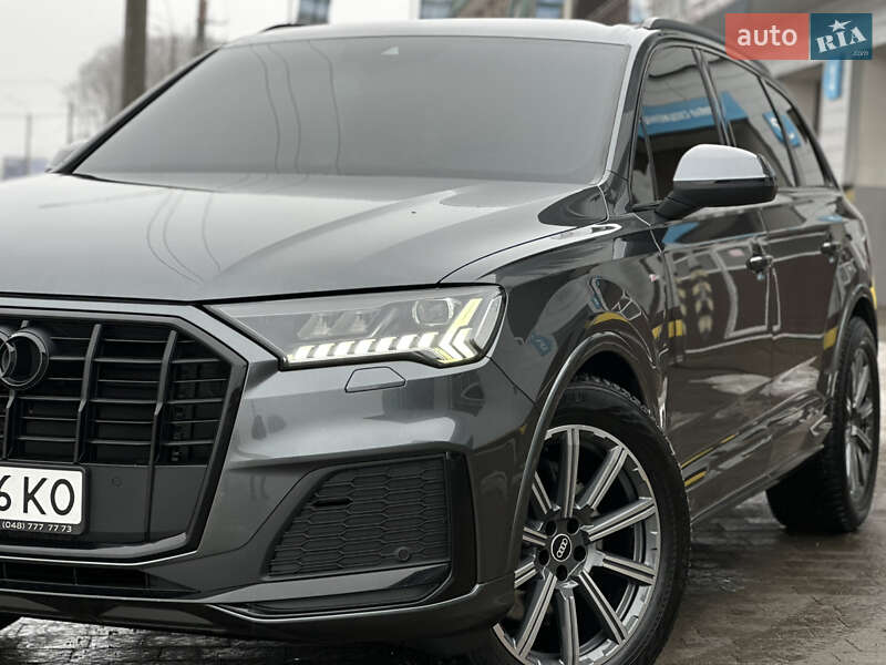 Внедорожник / Кроссовер Audi Q7 2021 в Ивано-Франковске