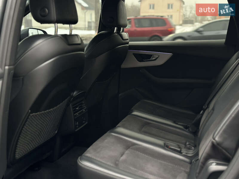 Внедорожник / Кроссовер Audi Q7 2021 в Ивано-Франковске