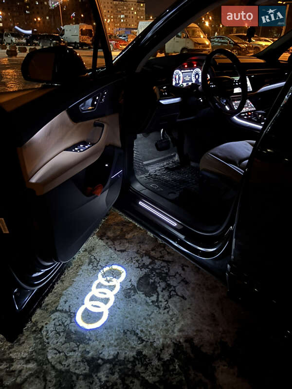 Внедорожник / Кроссовер Audi Q7 2019 в Сумах