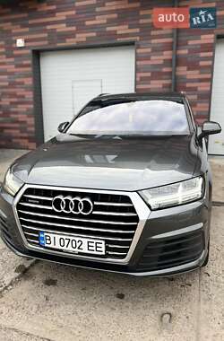 Внедорожник / Кроссовер Audi Q7 2016 в Гадяче