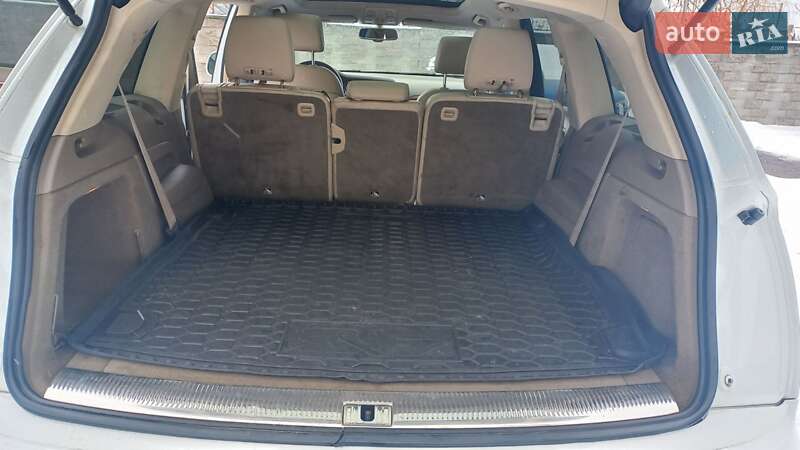 Позашляховик / Кросовер Audi Q7 2014 в Рівному