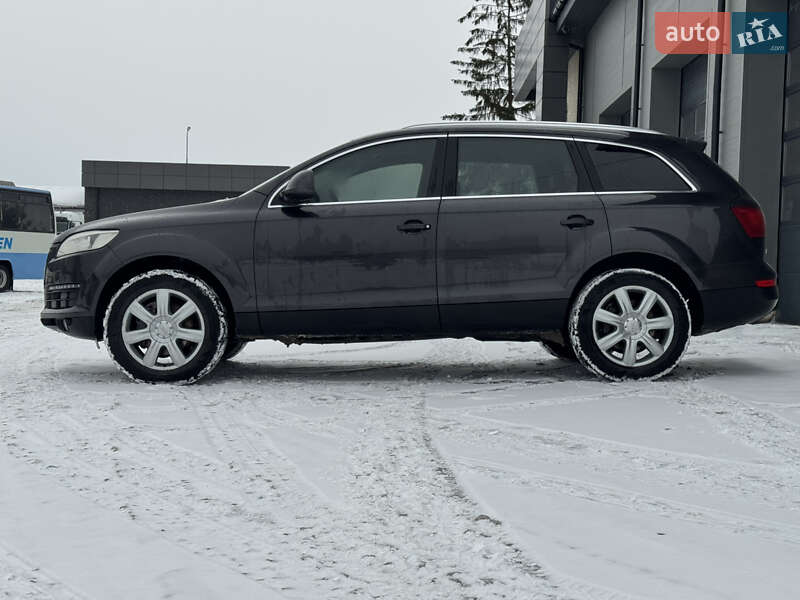Позашляховик / Кросовер Audi Q7 2006 в Сарнах