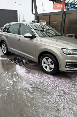 Внедорожник / Кроссовер Audi Q7 2016 в Днепре