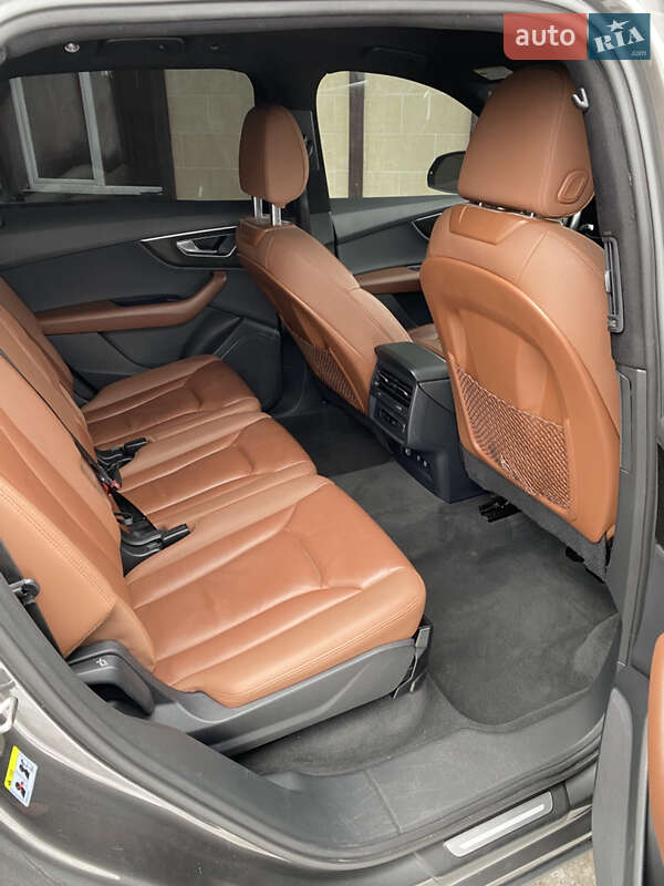 Внедорожник / Кроссовер Audi Q7 2021 в Владимире