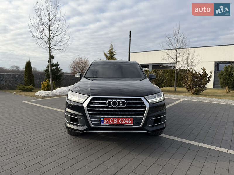 Внедорожник / Кроссовер Audi Q7 2019 в Мукачево