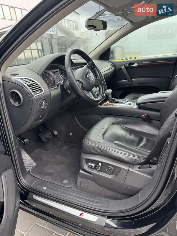 Позашляховик / Кросовер Audi Q7 2013 в Запоріжжі