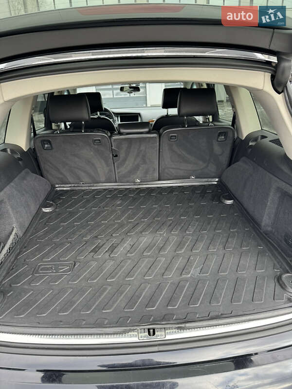 Позашляховик / Кросовер Audi Q7 2013 в Запоріжжі
