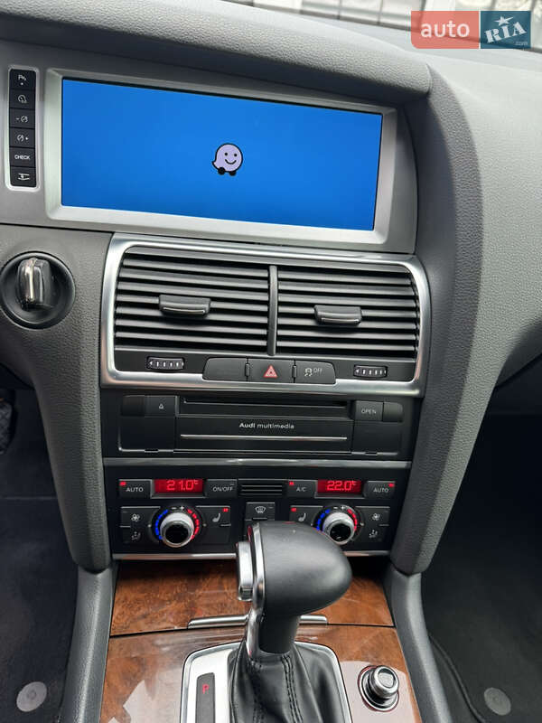 Позашляховик / Кросовер Audi Q7 2013 в Запоріжжі