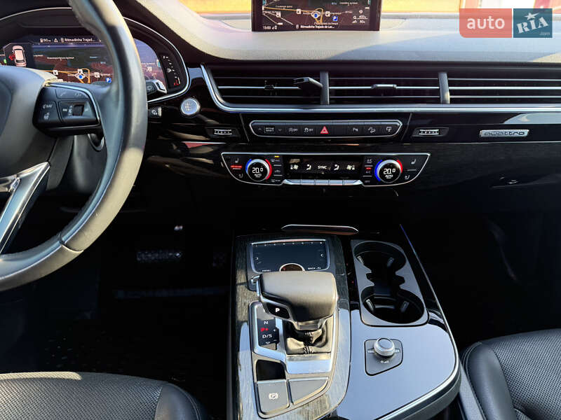 Позашляховик / Кросовер Audi Q7 2017 в Києві фото 20 Позашляховик / Кросовер Audi Q7 2017 в Києві