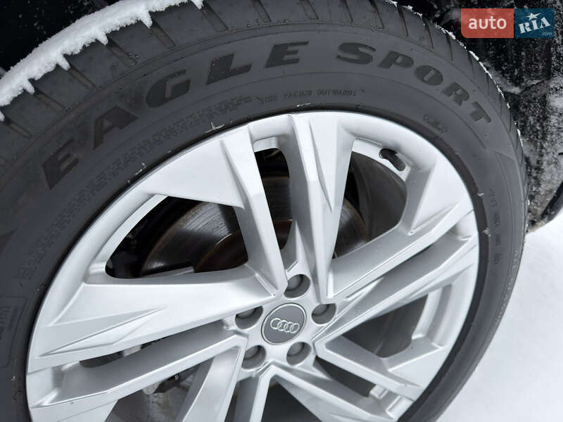 Позашляховик / Кросовер Audi Q7 2020 в Івано-Франківську