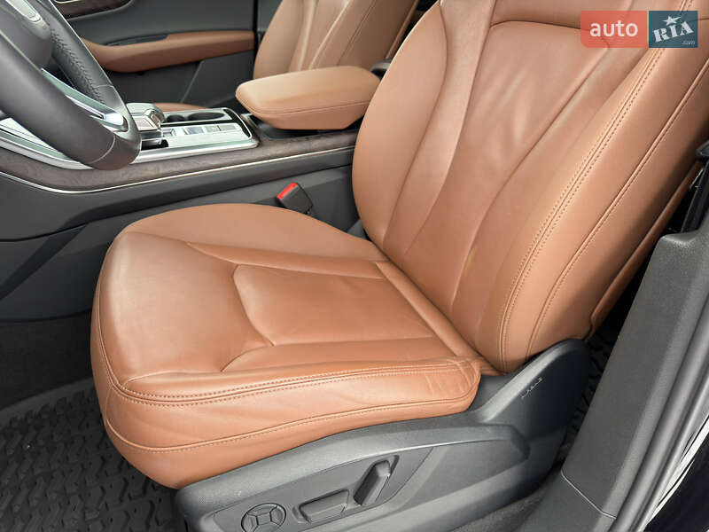 Позашляховик / Кросовер Audi Q7 2020 в Івано-Франківську