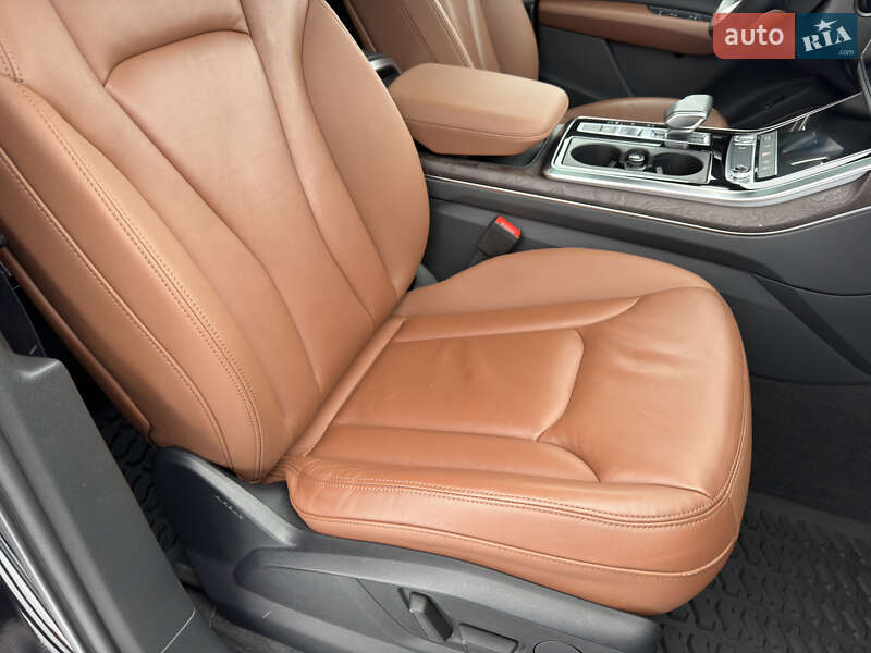 Позашляховик / Кросовер Audi Q7 2020 в Івано-Франківську