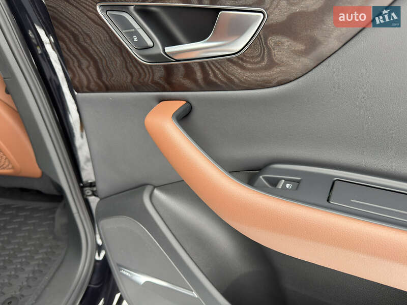 Позашляховик / Кросовер Audi Q7 2020 в Івано-Франківську